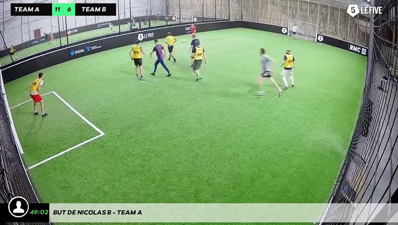 But de Nicolas B - Team A