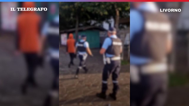 Livorno, troupe di 'Fuori dal coro' minacciata