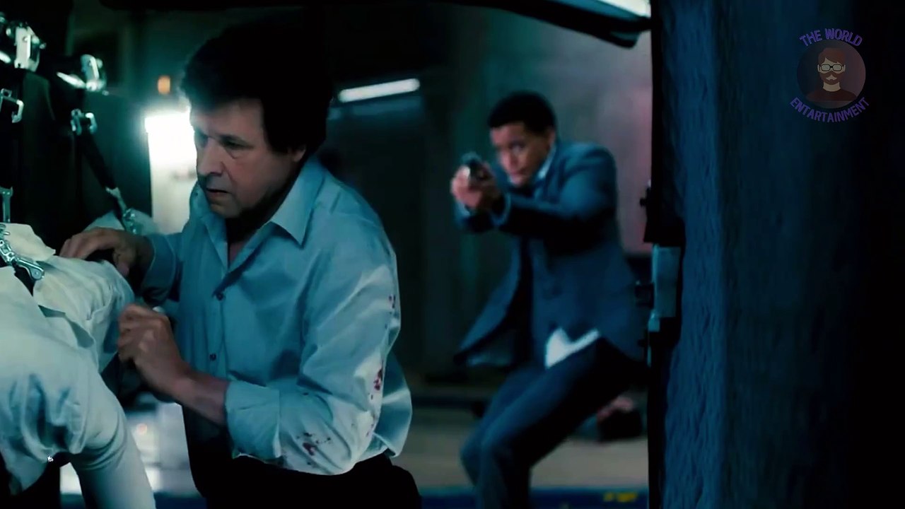 La escena del licántropo gigante _ Lucha final _ Inframundo_ El Despertar _ Clip en Español