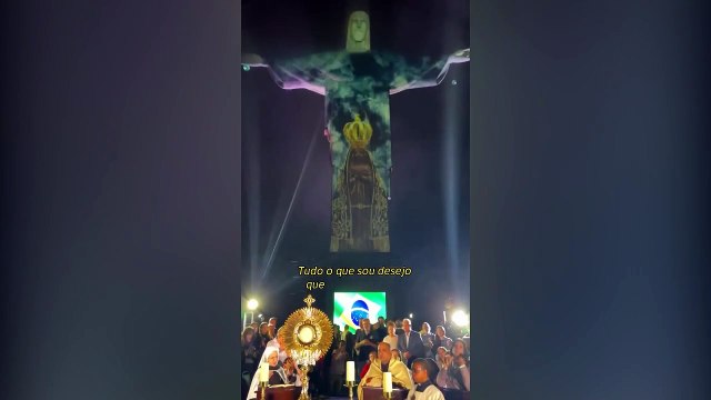Imagem de Nossa Senhora Aparecida é projetada no Cristo Redentor, no RJ
