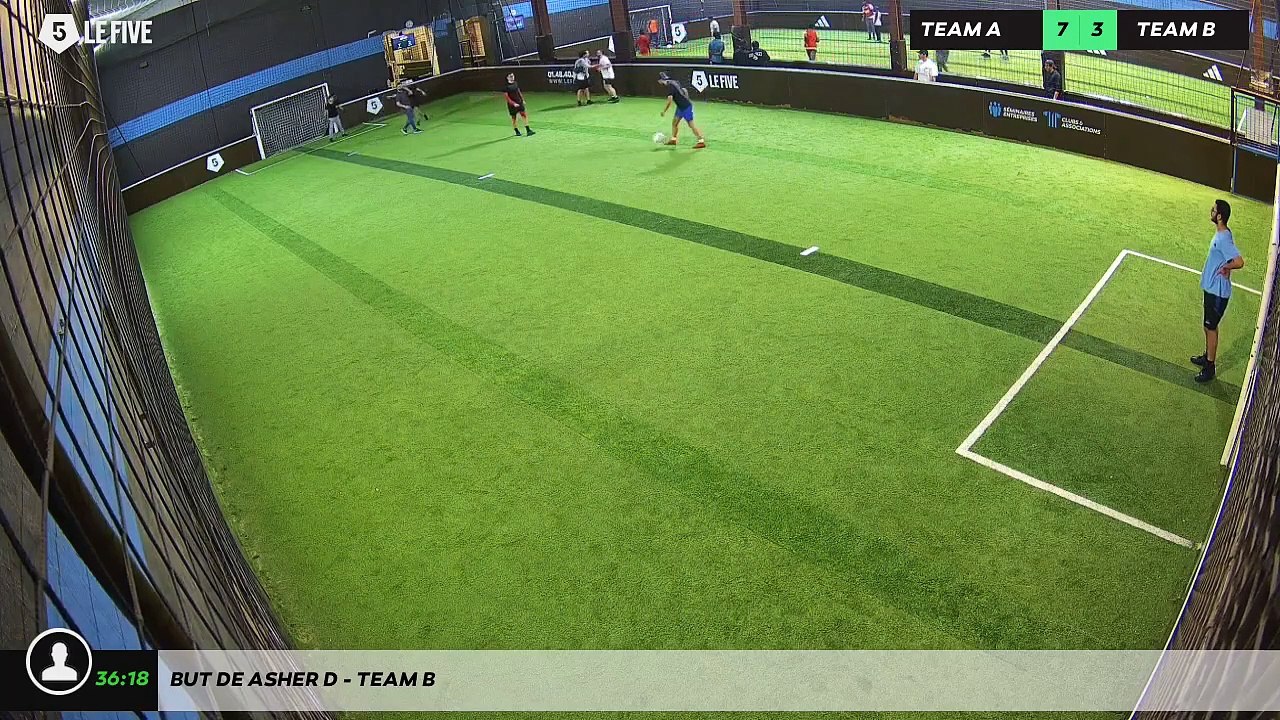 But de Asher D - Team B