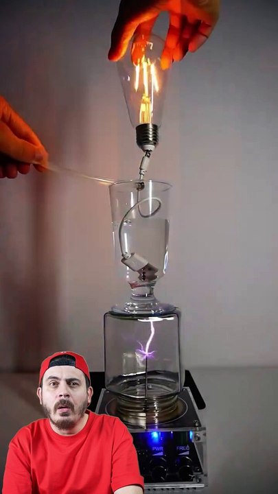 Tesla coil and water experiment