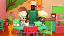 Muffin Man Song _ CoComelon Nursery Rhymes & Kids Songs