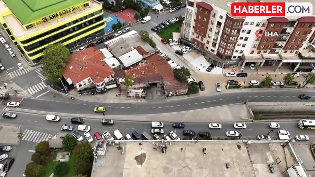 Eyüpsultan'daki 400 Yıllık Tarihi Yapı Oto Lastik Dükkanı Oldu