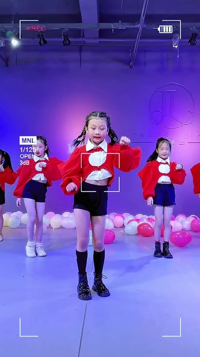 The whole network is dancing #up, let's dance together @柒Baby