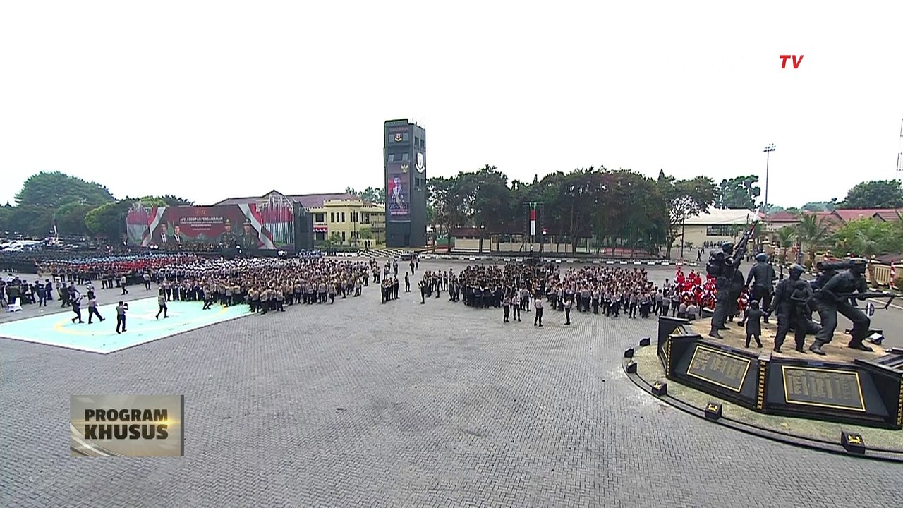 Rangkaian Atraksi Pasukan Polri Dalam Apel Kesiapan Pengamanan Pelantikan Presiden dan Wapres