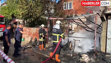 Kastamonu'da Garaj Yangını, İki Ev Küle Döndü