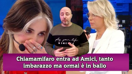 Chiamamifaro entra ad Amici, tanto imbarazzo ma ormai è in ballo