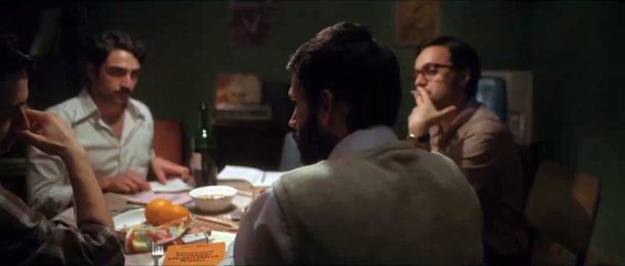 Hiçbir Şey Yerinde Değil Fragman