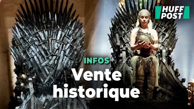 Cette réplique (en plastique) du trône de fer de « Game of thrones » vendue une fortune aux enchères