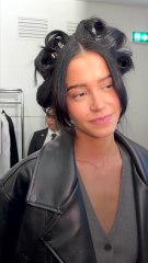 À l’occasion du défilé ETAM, on a croisé l’influenceuse Leaelui qui s’est confié sur sa famille et sur son couple avec Scott Morton. ✨