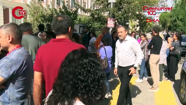 İZMİR İlkokulda taciz iddiası; veliler okul önünde toplanıp, tepki gösterdi