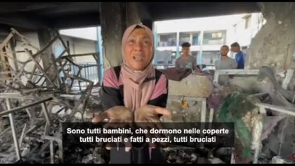 Gaza, i parenti piangono la strage di bambini a Nuseirat