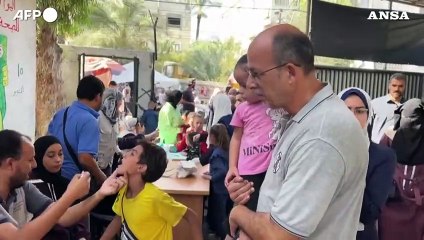 Gaza, secondo ciclo di vaccinazione anti-poliomelite a Deir el-Balah