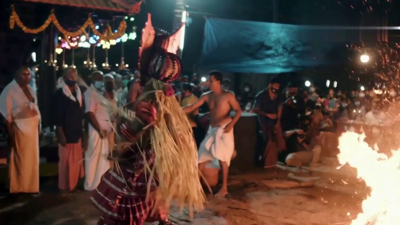 ¿por que los fantasmas siembre  llevan ropa?