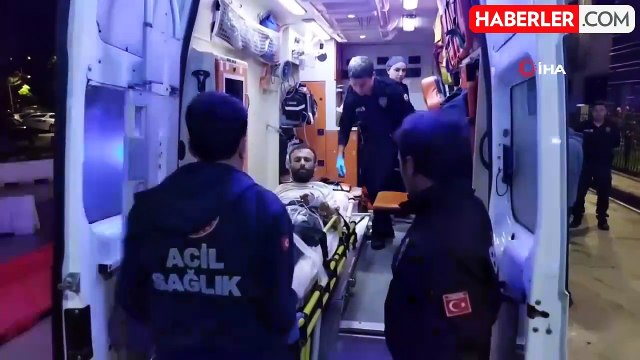 Samsun'da Polislere Bıçaklı Saldırı: Uyuşturucu Bağımlısı Şahıs Etkisiz Hale Getirildi