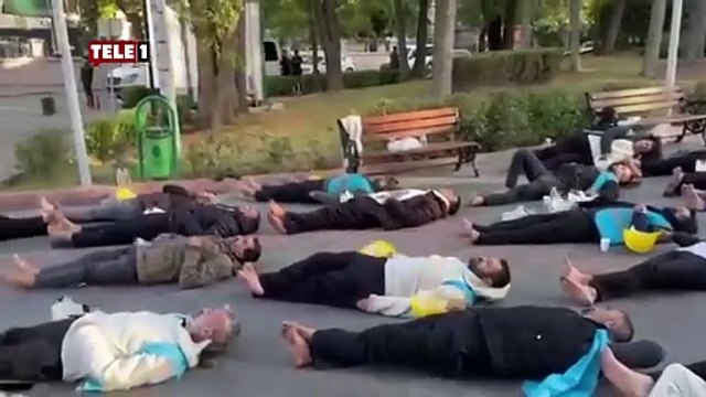 Fernas İşçileri açlık grevinin ikinci gününde! Taşın üstünde çıplak ayak...