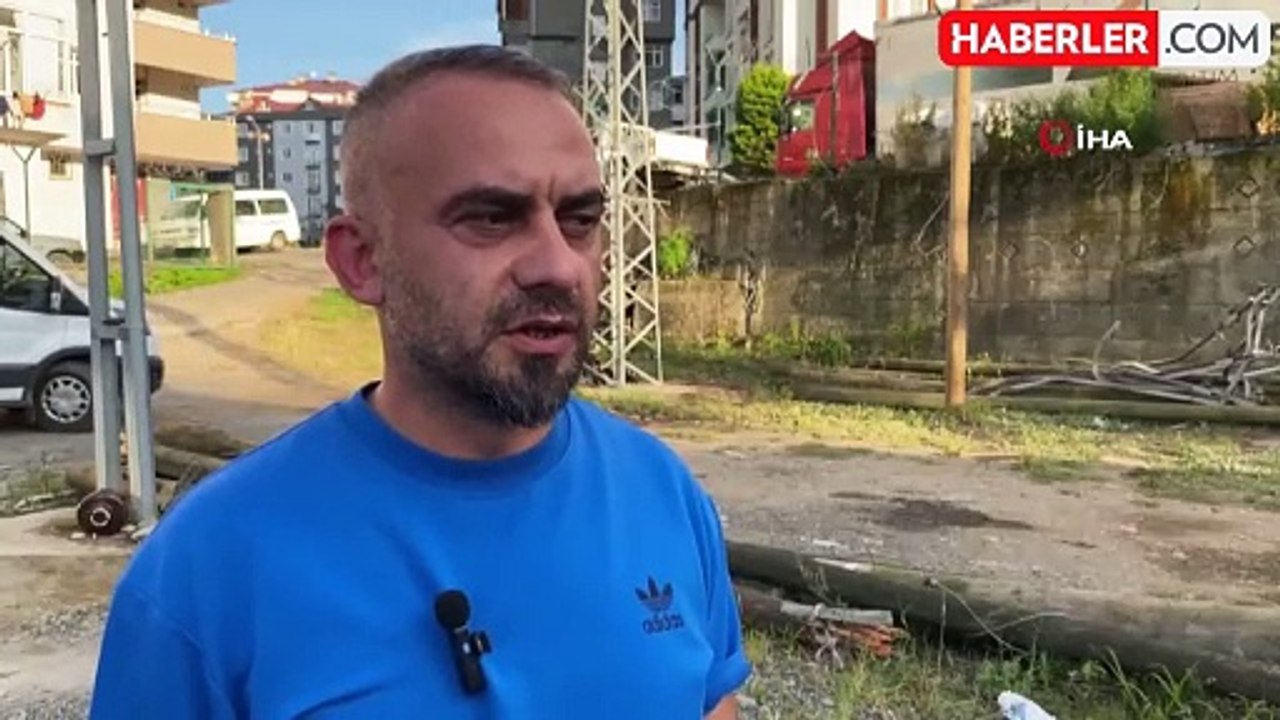 Elektrik Direği İçin Açılan Kuyuya Düşen Kertenkeleler İşçileri Şaşırttı