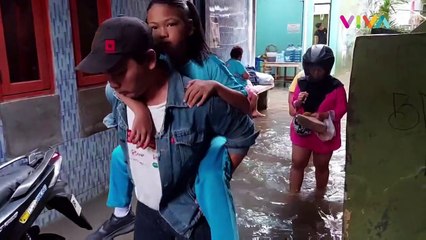 Banjir Kiriman Rendam Puluhan Rumah di Jatinegara