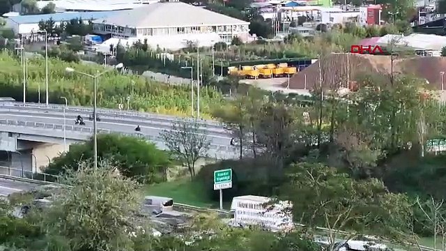 Eyüpsultan'da motosikletliler kaçtı polis kovaladı o anlar kamerada