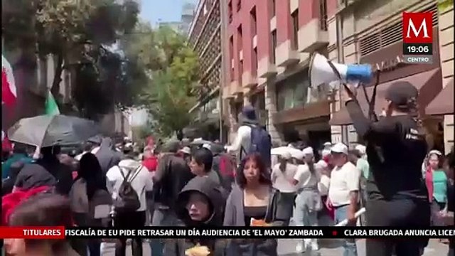 Trabajadores del Poder Judicial protestan en el Club de Banqueros de México