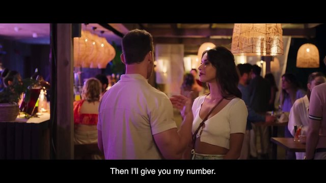 Mavi Mağara Trailer OmeU