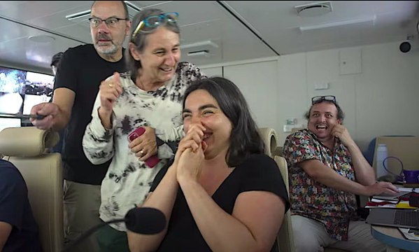 Hallan vida bajo el suelo de los volcanes submarinos