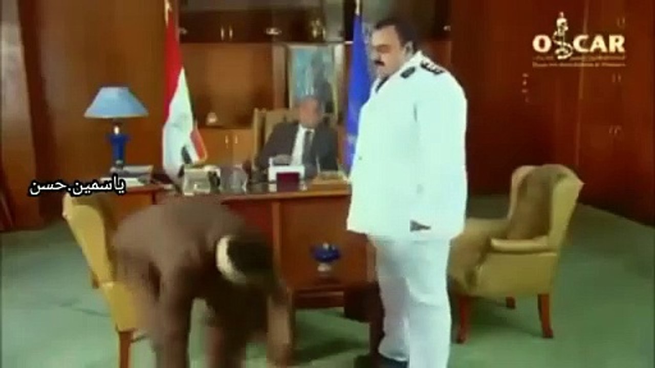 النقيب تيسير فهمي هتاخد كام يبنالجزمة