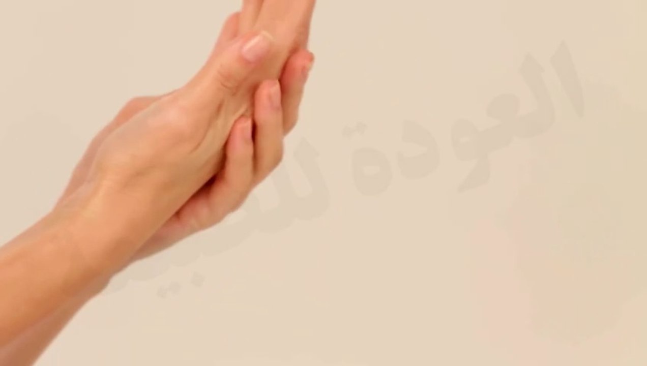 كيفية صنع المخمرية الأصلية لتعطير الشعر والجسم