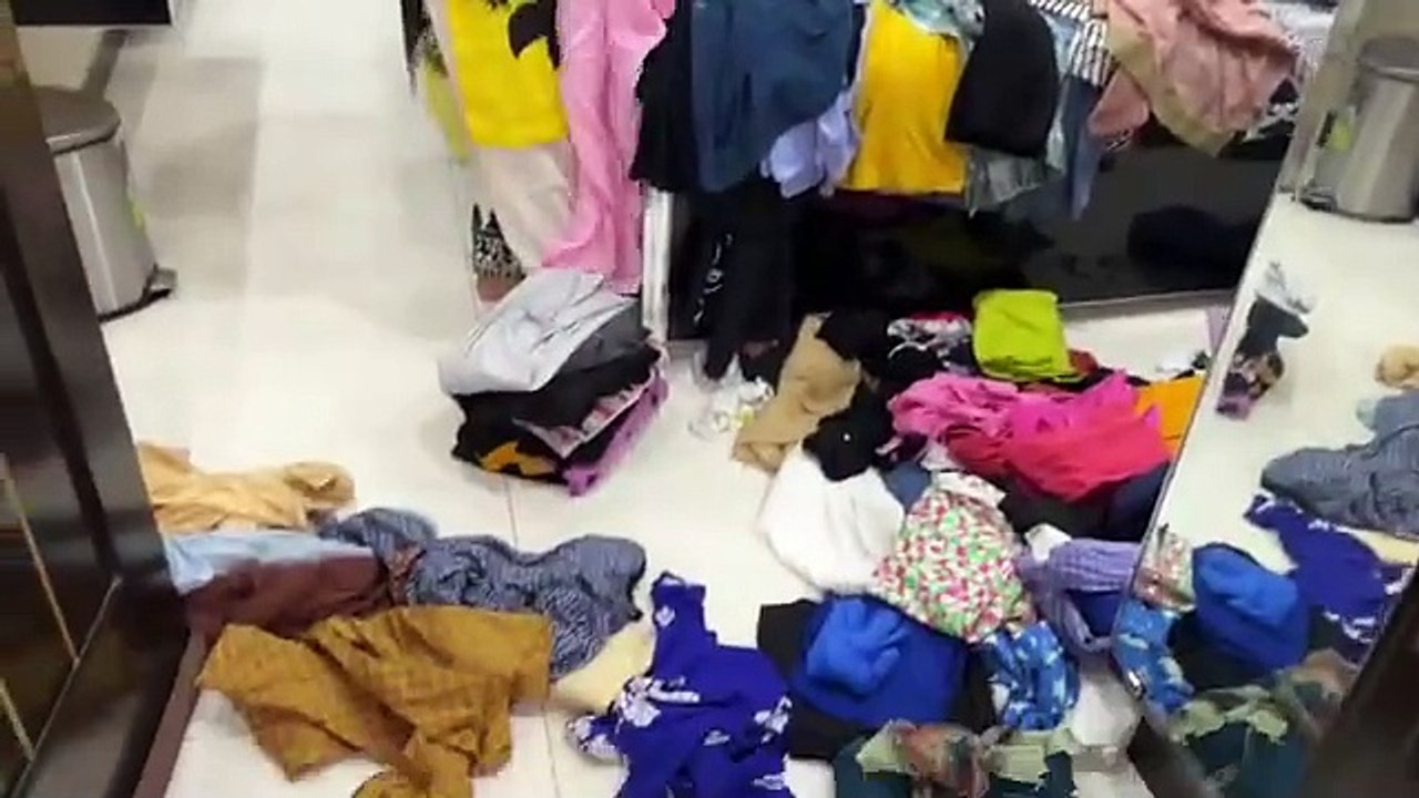 Wardrobe Room Tour at Friend’s House_First Time Life mein OJREE Khai_Sistrology