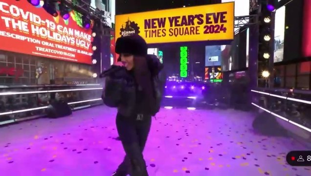 Maria Becerra en el Time Square