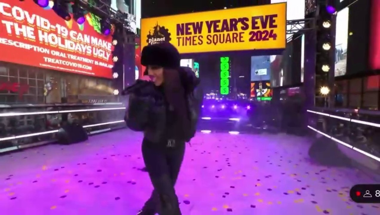 Maria Becerra en el Time Square