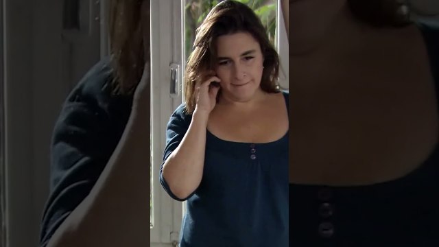 ميسر عم بتحاول تبيع البيت و المزرعة | مسلسل فاطمة #shorts #fatmagülünsuçune