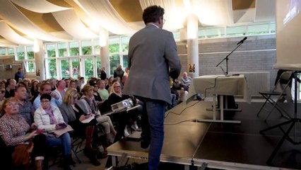 Un médecin légiste belge star des librairies