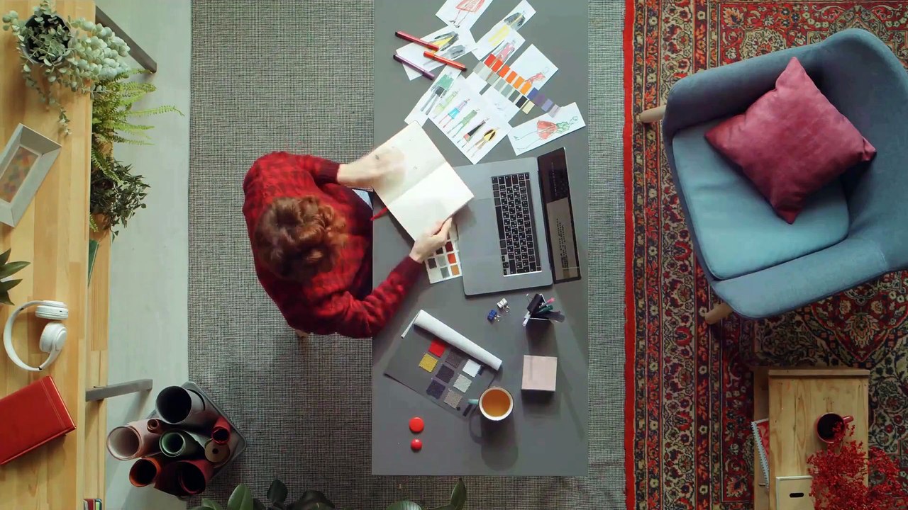 Is Starting a Virtual Assistant Business in 2024 a Smart Move?