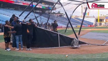 ¡Gabriel Noriega realiza su practica de bateo!