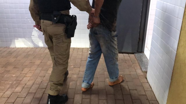 Idoso de 68 anos é preso em Ibema após agredir a mulher