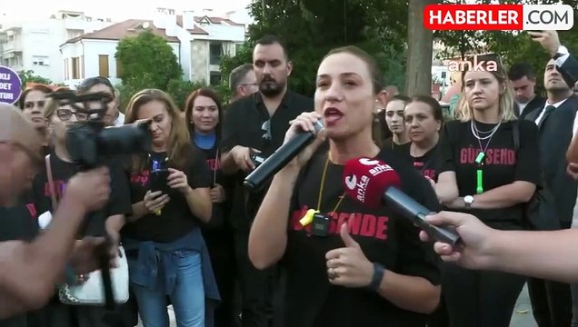 CHP İzmir İl Kadın Kolları Kırık Saçlar Özgürlüğe Yürüyor Yürüyüşünü Selçuk'tan Başlattı