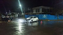 Forte colisão entre carros é registrada no Bairro Coqueiral