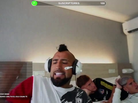 Arturo Vidal estalla de rabia con el gol de Colombia contra Chile