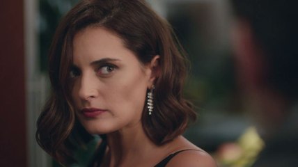 Stiletto Vendetta - Capitulo 107 (AUDIO ESPAÑOL) | Ufak Tefek Cinayetler