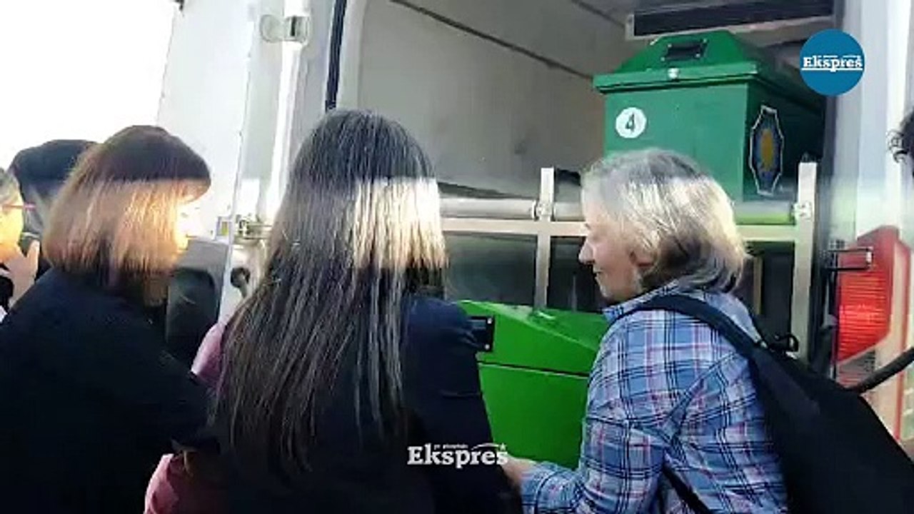Rojin'in cenazesi Diyarbakır'da: Anne ve baba baygınlık geçirdi