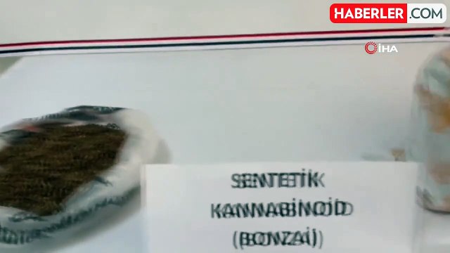 Kars'ta Jandarma Uyuşturucu Tacirlerine Operasyon Düzenledi