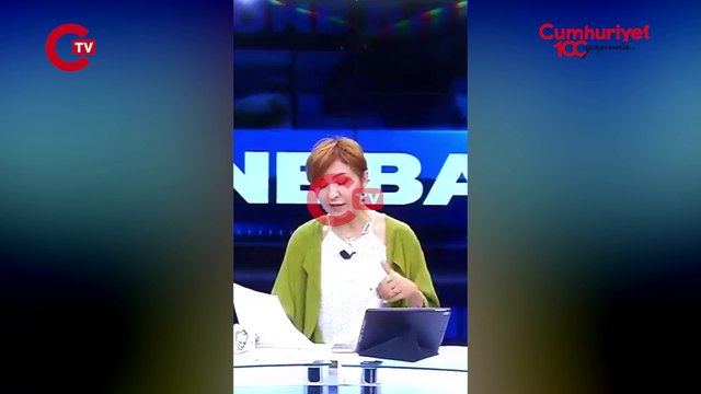 #Malatya'nın yerel kanalında deprem anı canlı yayında böyle görüntülendi.