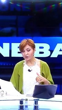 Depreme canlı yayında yakalandı! İşte sunucunun panik anları