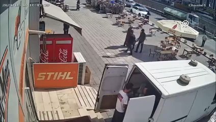 Deprem anı güvenlik kameralarında