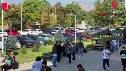 Depreme kamera karşısında yakalandı