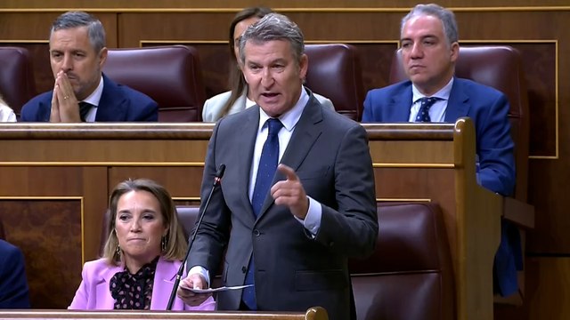 Feijóo emula a Aznar con su señor 1, márchese ya y Sánchez pide disculpas por primera vez por el 'caso Ábalos'