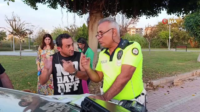 Polisin Kaliforniya’da yaşadığını söyleyen alkollü sürücüyle imtihanı