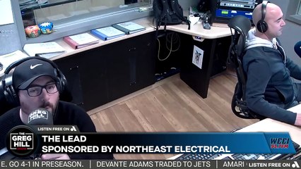 Could the Patriots Make a Big Trade? Who's the Favorite in the AFC East? 🏈